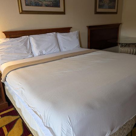 Sun Inn And Suites Kissimmee Bagian luar foto