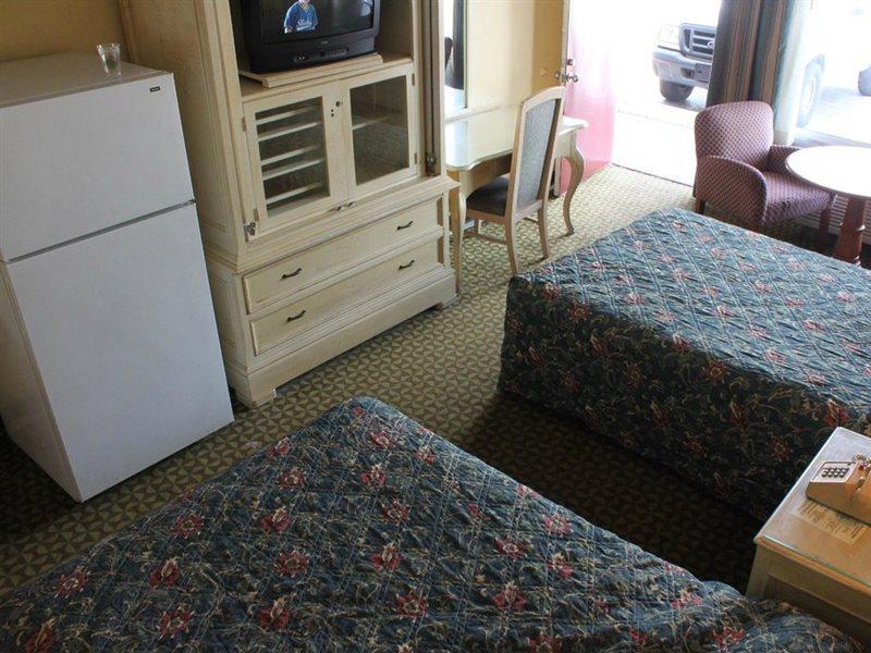Sun Inn And Suites Kissimmee Bagian luar foto