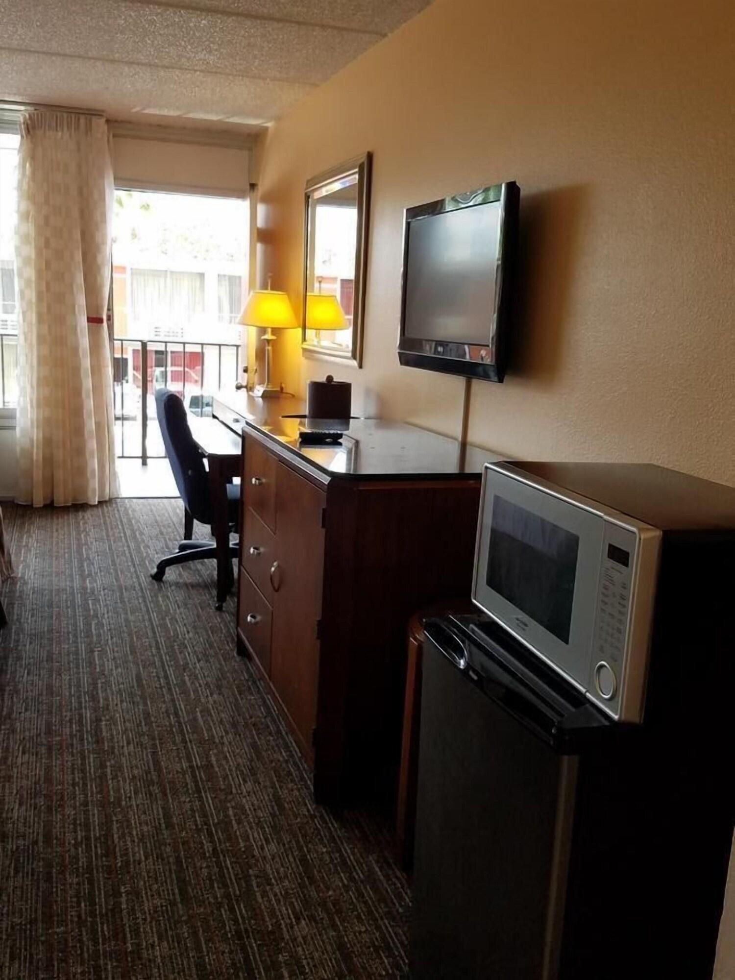 Sun Inn And Suites Kissimmee Bagian luar foto
