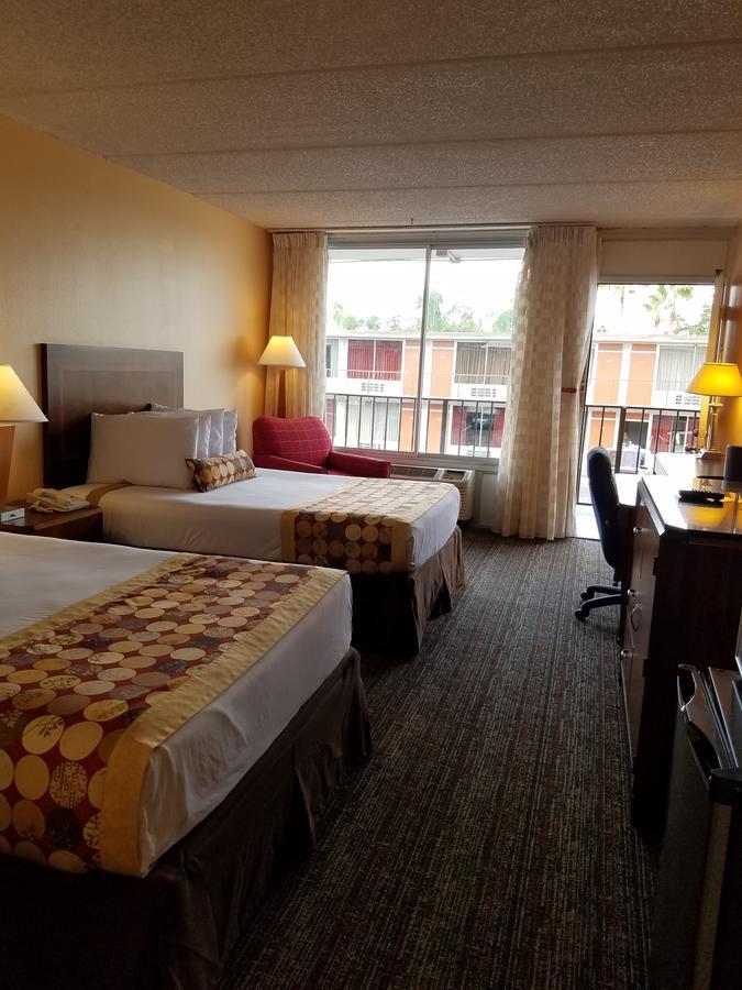 Sun Inn And Suites Kissimmee Bagian luar foto